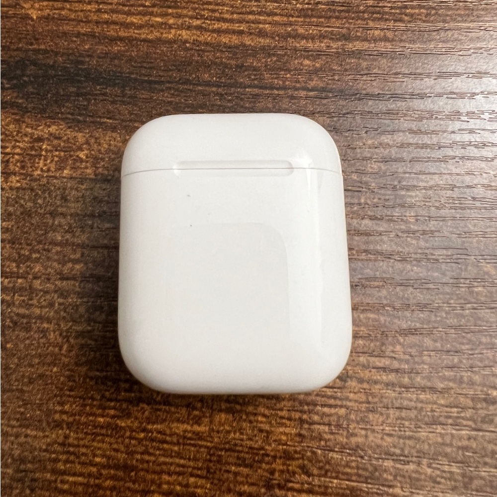 Apple AirPods 2nd Generation
